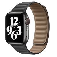 Ремешок для Apple Watch Series 8 (41 mm) силиконовый на магните №2 <черный> ― OnlineBazar.su