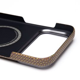 Чехол для Apple iPhone 17 Pro Max пластиковый MagSafe POSH KEVLAR <песочный>